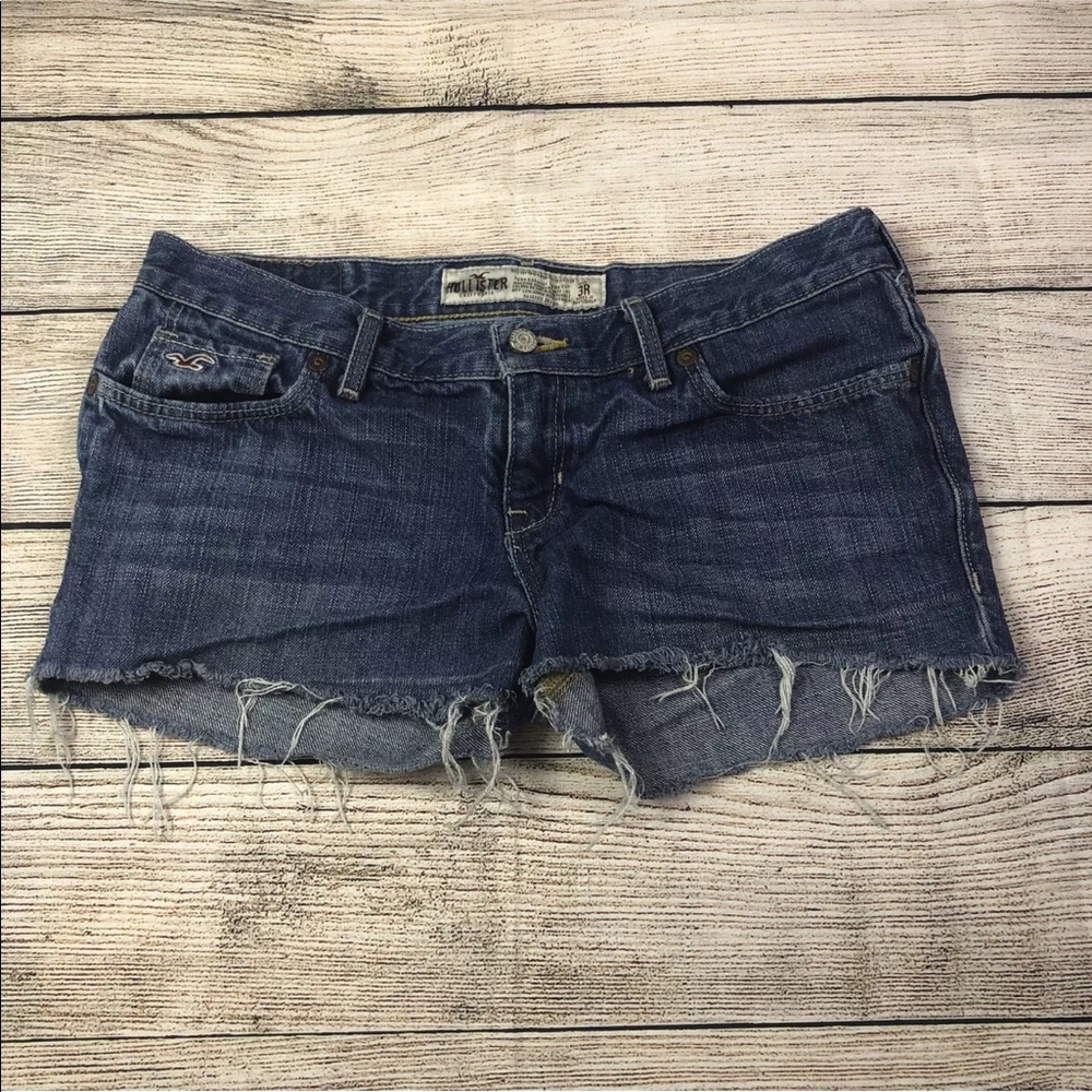Hollister low rise distressed‎ cutoff short shorts western